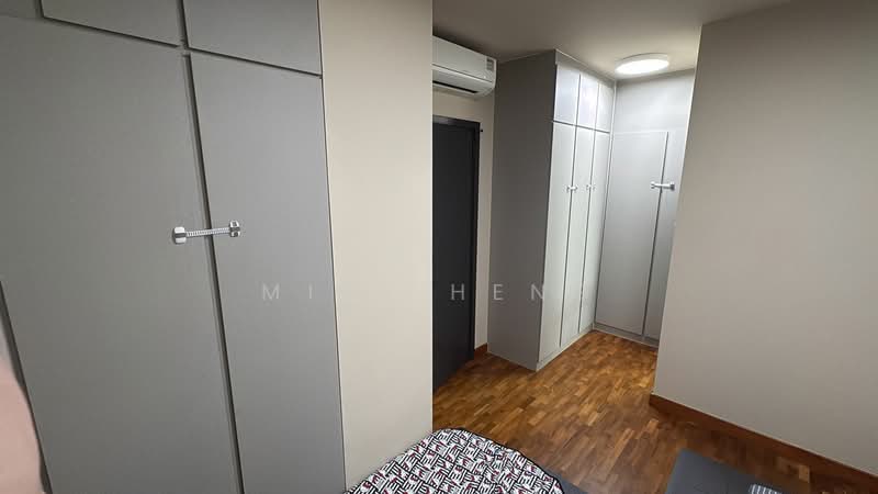 Whitewater, 25 Pasir Ris Street 72, Room Rental, 1,195 sqft, Executive Condominium For Rent, by Mike Heng, 25578617 - Ample wardrobe space - PropertyGuru.com.sg