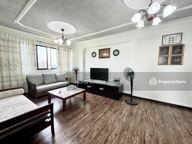 For Sale - 217 Lorong 8 Toa Payoh