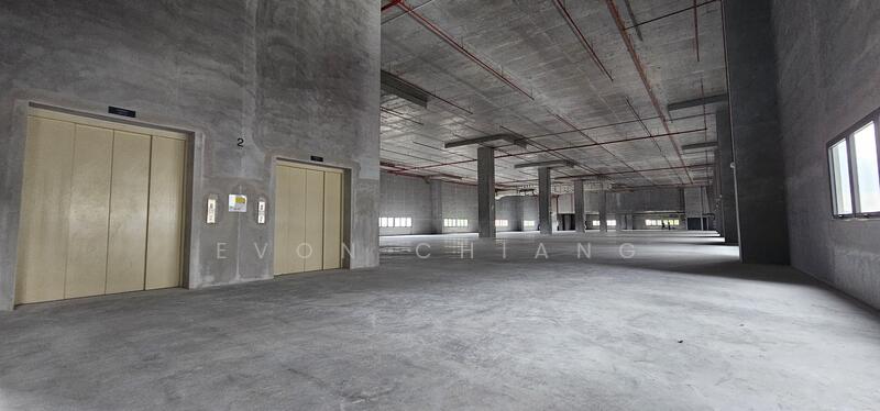 Pandan Road, Pandan Road, 14,250 sqft, Factory / Workshop (B2) For Rent, by Evon Chiang, 25579917 - CommercialGuru.com.sg