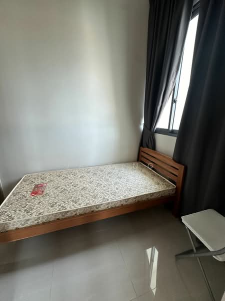 For Rent - Flora View