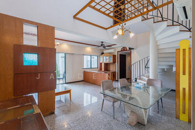 For Sale - Stratford Court