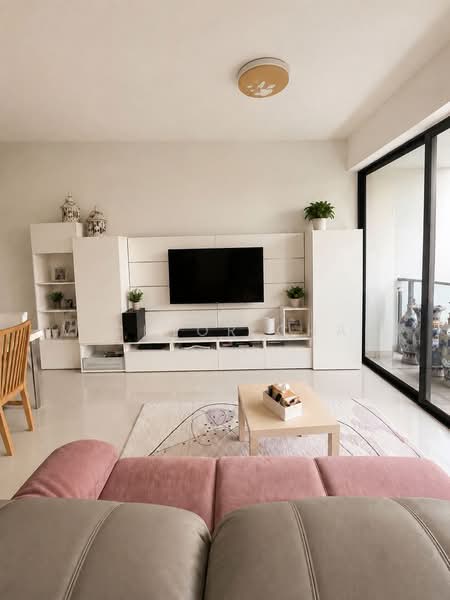 D'Nest, 133 Pasir Ris Grove, 4 Bedrooms, 1,410 sqft, Condominium For Sale, by Vicktor Chan, 25580335 - Living Room - PropertyGuru.com.sg