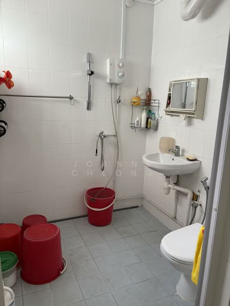 221 Yishun Street 21, 221 Yishun Street 21, 3 Bedrooms, 1,302 sqft, HDB Flat For Sale, by Joanne Cheong, 25580351 - PropertyGuru.com.sg