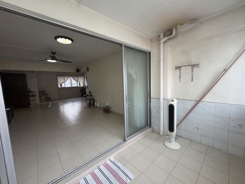 221 Yishun Street 21, 221 Yishun Street 21, 3 Bedrooms, 1,302 sqft, HDB Flat For Sale, by Joanne Cheong, 25580351 - PropertyGuru.com.sg