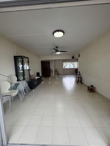 221 Yishun Street 21, 221 Yishun Street 21, 3 Bedrooms, 1,302 sqft, HDB Flat For Sale, by Joanne Cheong, 25580351 - PropertyGuru.com.sg