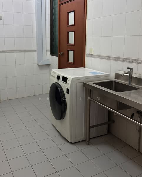 Parc Oasis, 35 Jurong East Avenue 1, Room Rental, 180 sqft, Condominium For Rent, by Eric Tan, 25580399 - PropertyGuru.com.sg