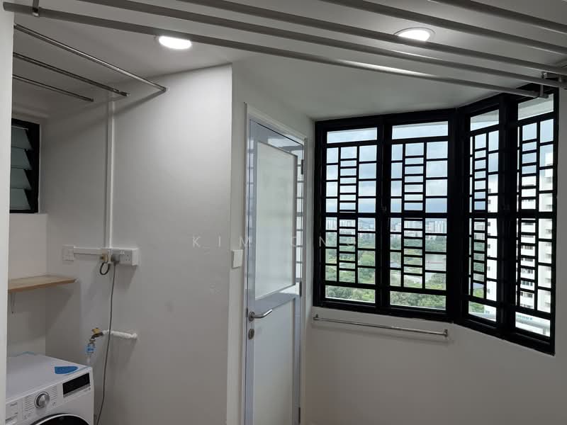 Westmere, 77 Jurong East Street 13, 3 Bedrooms, 1,300 sqft, Condominium For Rent, by Kim Ong, 25580455 - PropertyGuru.com.sg