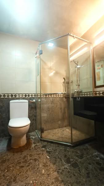 Rivervale Crest, 5 Rivervale Crescent, 3 Bedrooms, 1,141 sqft, Condominium For Rent, by Henry Lim, 25580547 - Bathroom - PropertyGuru.com.sg