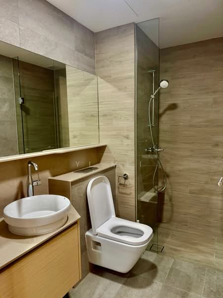 Harbour View Gardens, 221 Pasir Panjang Road, 3 Bedrooms, 980 sqft, Apartment For Sale, by Yi Mei, 25580695 - Bathroom - PropertyGuru.com.sg