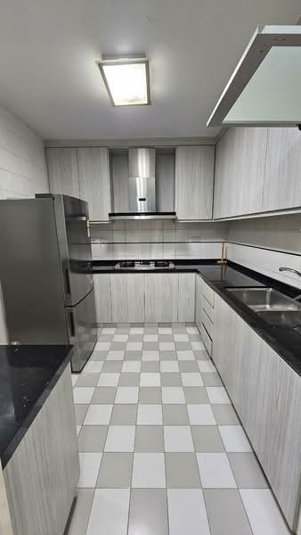 Changi Green, 712 Upper Changi Road East, 3 Bedrooms, 1,216 sqft, Condominium For Rent, by Victor Tan, 25580726 - Kitchen - PropertyGuru.com.sg
