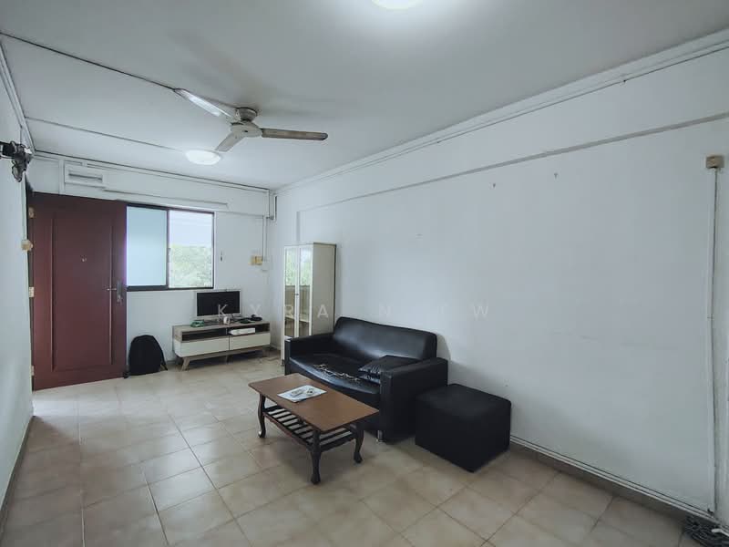222 Serangoon Avenue 4, 222 Serangoon Avenue 4, 2 Bedrooms, 721 sqft, HDB Flat For Rent, by Kyra Niew, 25580981 - Living Room - PropertyGuru.com.sg