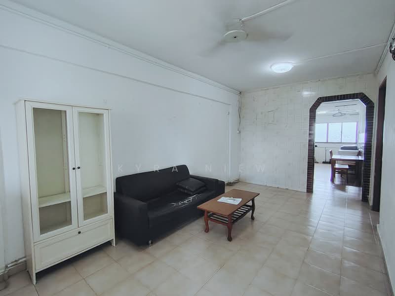 222 Serangoon Avenue 4, 222 Serangoon Avenue 4, 2 Bedrooms, 721 sqft, HDB Flat For Rent, by Kyra Niew, 25580981 - Living Room - PropertyGuru.com.sg