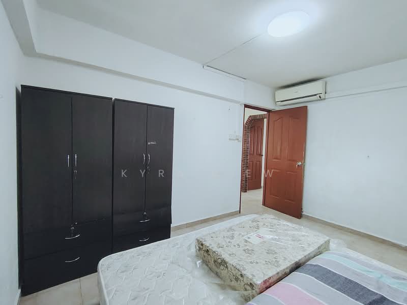 222 Serangoon Avenue 4, 222 Serangoon Avenue 4, 2 Bedrooms, 721 sqft, HDB Flat For Rent, by Kyra Niew, 25580981 - Bedroom - PropertyGuru.com.sg