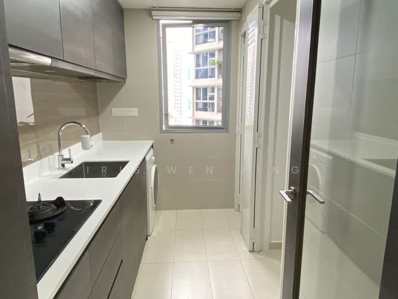 RiverTrees Residences, 21 Fernvale Close, 2 Bedrooms, 819 sqft, Condominium For Rent, by Iris Wen Jing, 25581161 - Kitchen - PropertyGuru.com.sg