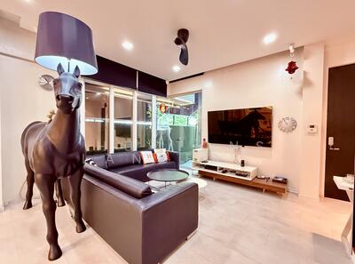 For Sale - Modern design 3.5 storey Semi-D ready to move in condition with gym facility