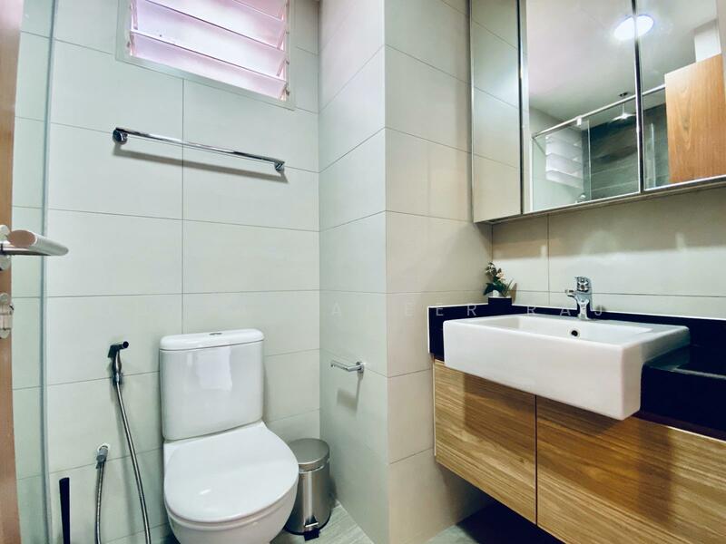 WhiteHaven, 332A Pasir Panjang Road, 4 Bedrooms, 1,152 sqft, Apartment For Rent, by Gupta Sameer Raj, 25581311 - Bathroom - PropertyGuru.com.sg