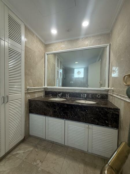 Attached Spacious Master Bathroom