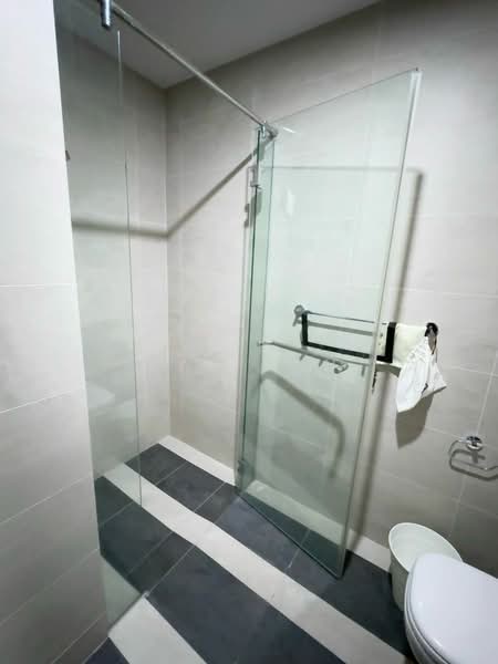 Parc Riviera, 101 West Coast Vale, 2 Bedrooms, 646 sqft, Condominium For Rent, by Jae Tan, 25581586 - Bathroom - PropertyGuru.com.sg
