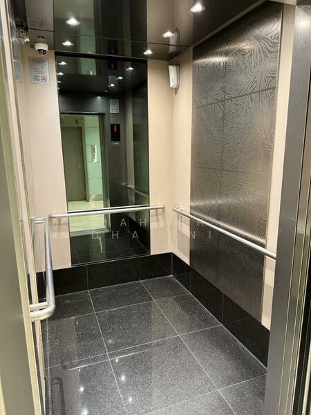 Peninsula Plaza, 111 North Bridge Road, 823 sqft, Office For Rent, by Mahesh Dhalani, 25581677 - Others - CommercialGuru.com.sg