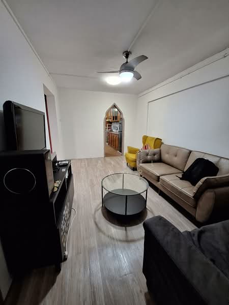 407 Sin Ming Avenue, 407 Sin Ming Avenue, 2 Bedrooms, 64 sqft, HDB Flat For Rent, by Khairul Sukor, 25581961 - Living Room - PropertyGuru.com.sg