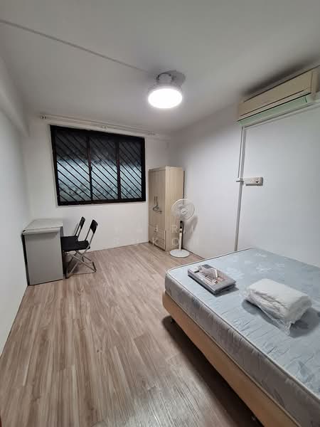 407 Sin Ming Avenue, 407 Sin Ming Avenue, 2 Bedrooms, 64 sqft, HDB Flat For Rent, by Khairul Sukor, 25581961 - Bedroom - PropertyGuru.com.sg