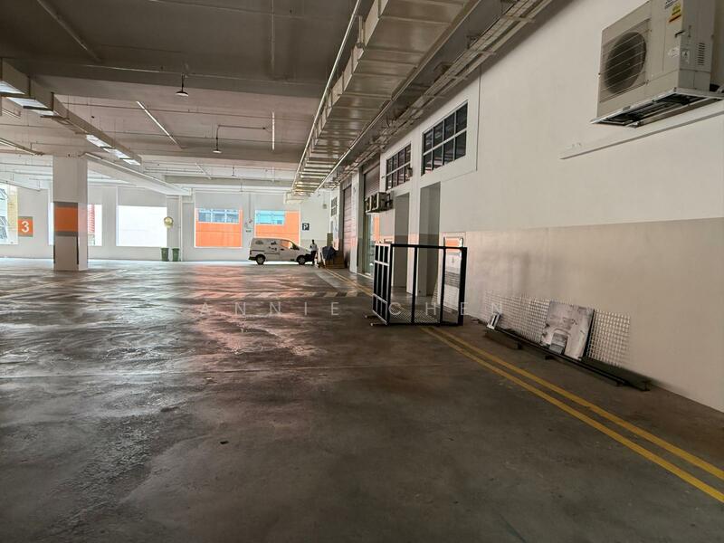 Unity Centre, 51 Bukit Batok Crescent, Dairy Farm / Bukit Panjang / Choa Chu Kang, 4,930 sqft, Light Industrial (B1) For Rent, by Annie Chen, 25582005 - Car Park - CommercialGuru.com.sg