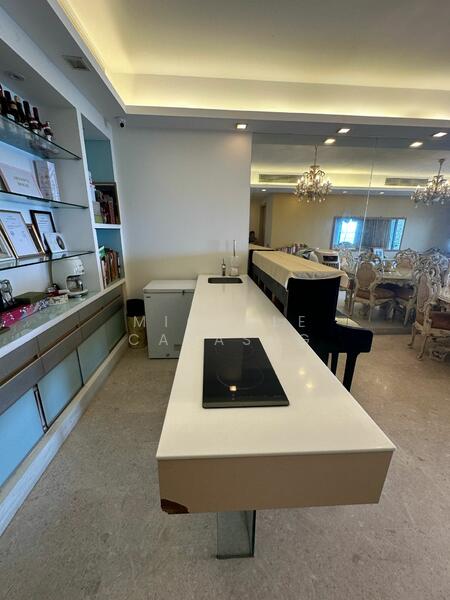 The Azure, 201 Ocean Drive, Harbourfront / Telok Blangah, 3 Bedrooms, 1,927 sqft, Condominium For Sale, by Michele Cabasug, 25582016 - Kitchen - PropertyGuru.com.sg