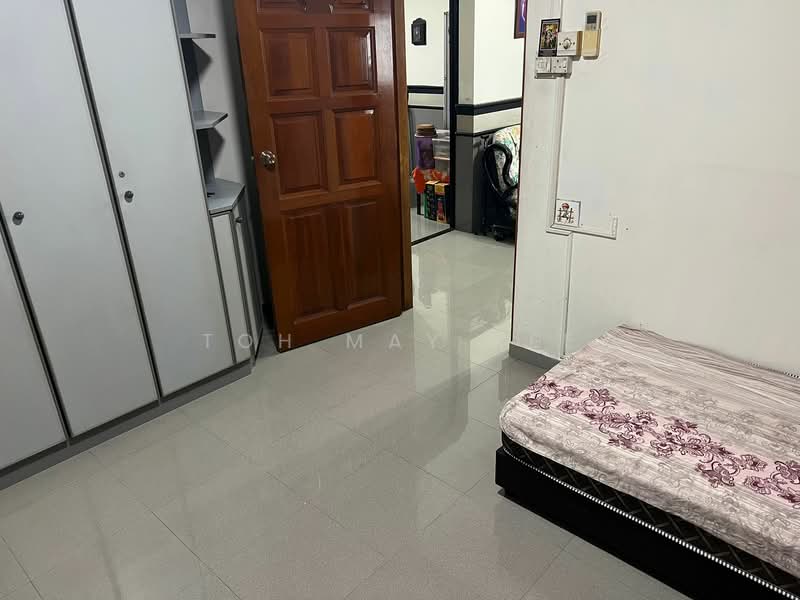 For Rent - 330 Woodlands Avenue 1