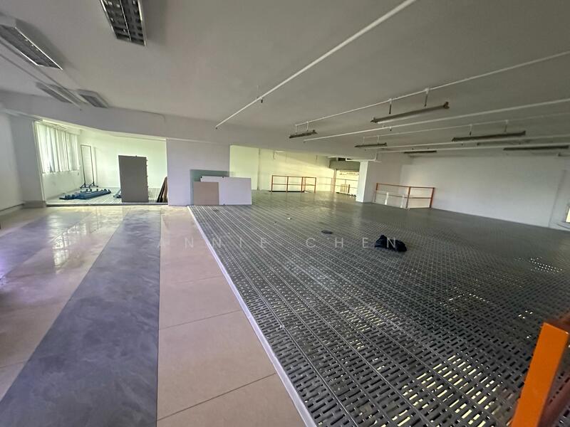 Unity Centre, 51 Bukit Batok Crescent, 3,330 sqft, Light Industrial (B1) For Rent, by Annie Chen, 25582428 - Others - CommercialGuru.com.sg