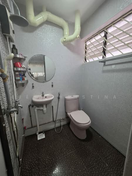 123 Mcnair Road, 123 Mcnair Road, Balestier / Toa Payoh, 2 Bedrooms, 689 sqft, HDB Flat For Sale, by Liew Christina, 25582547 - PropertyGuru.com.sg