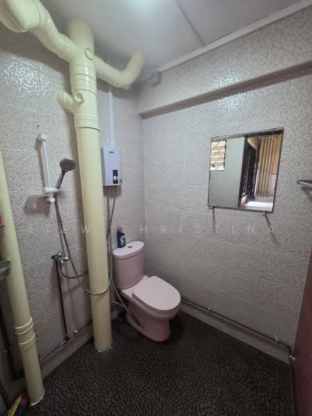 123 Mcnair Road, 123 Mcnair Road, Balestier / Toa Payoh, 2 Bedrooms, 689 sqft, HDB Flat For Sale, by Liew Christina, 25582547 - PropertyGuru.com.sg
