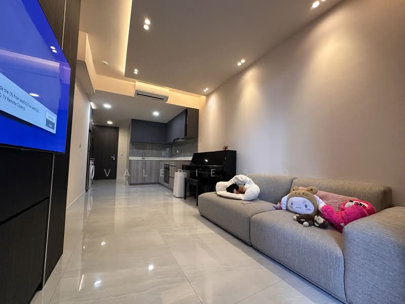 Riverfront Residences, 41 Hougang Avenue 7, 2 Bedrooms, 721 sqft, Condominium For Sale, by Valerie Sho, 25582567 - Living Room - PropertyGuru.com.sg