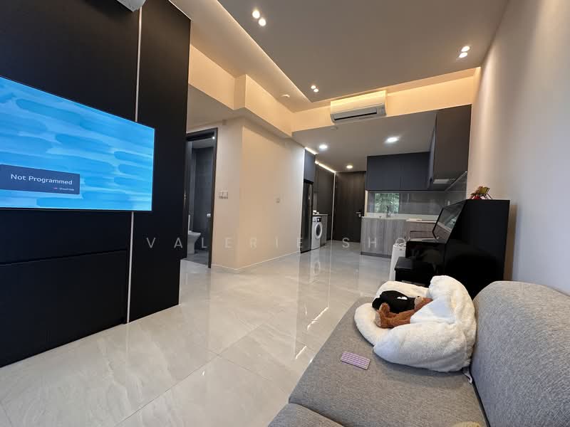 Riverfront Residences, 41 Hougang Avenue 7, 2 Bedrooms, 721 sqft, Condominium For Sale, by Valerie Sho, 25582567 - Living Room - PropertyGuru.com.sg