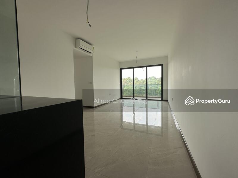 Living Dining Area