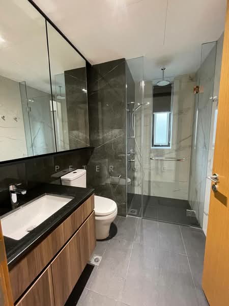 The Verandah Residences, 227 Pasir Panjang Road, 2 Bedrooms, 603 sqft, Condominium For Rent, by Peter Yeo, 25582800 - Bathroom - PropertyGuru.com.sg