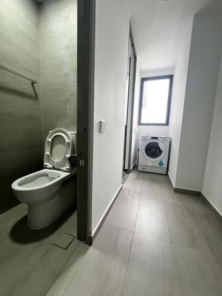 One Holland Village Residences, 5 Holland Village Way, 3 Bedrooms, 1,098 sqft, Condominium For Rent, by Marc Dass, 25582893 - Bathroom - PropertyGuru.com.sg