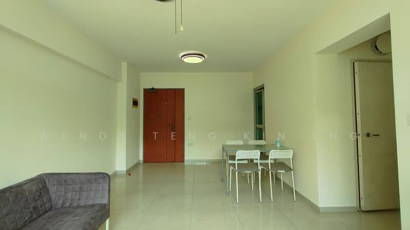 38B Bendemeer Road, 38B Bendemeer Road, 3 Bedrooms, 958 sqft, HDB Flat For Sale, by Wendy Teng Kin Eng, 25582898 - Living Room - PropertyGuru.com.sg