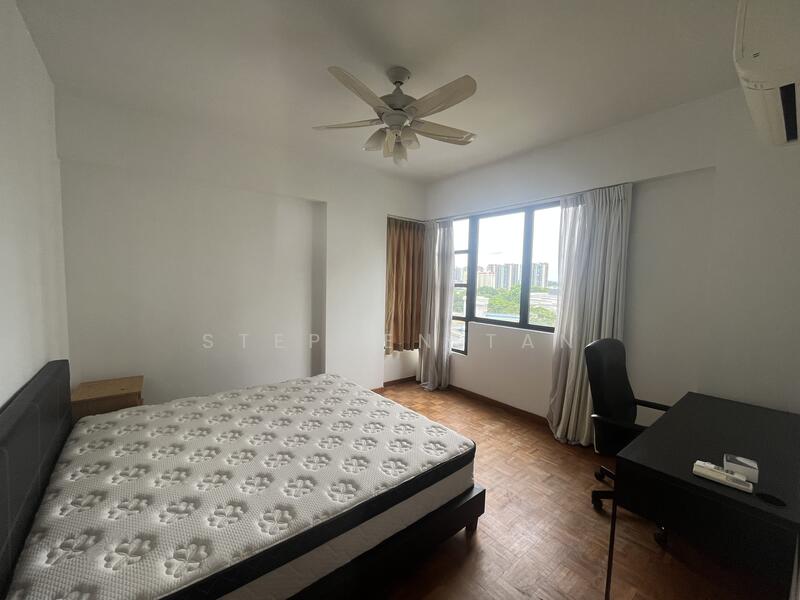 Central Green, 9 Jalan Membina, Room Rental, 350 sqft, Condominium For Rent, by Stephen Tan, 25582918 - Master Bedroom - PropertyGuru.com.sg
