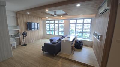 For Rent - 164C Rivervale Crescent