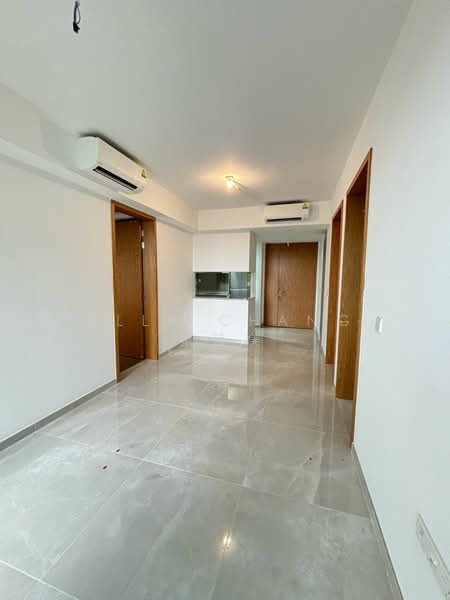 Penrose, 22 Sims Drive, 2 Bedrooms, 646 sqft, Condominium For Rent, by Ella Chang 张慧媄, 25582951 - Living Room - PropertyGuru.com.sg