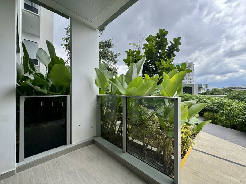 Penrose, 22 Sims Drive, 2 Bedrooms, 646 sqft, Condominium For Rent, by Ella Chang 张慧媄, 25582951 - Balcony - PropertyGuru.com.sg