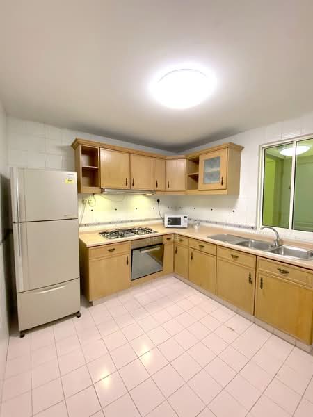 Royal Palm Mansions, 330 Pasir Panjang Road, 3 Bedrooms, 1,238 sqft, Condominium For Rent, by Xavier Aw (欧伟廷), 25582978 - Kitchen - PropertyGuru.com.sg