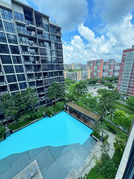 Le Quest, 2 Bukit Batok Street 41, 2 Bedrooms, 614 sqft, Condominium For Rent, by Carson Chan, 25583588 - Pool - PropertyGuru.com.sg