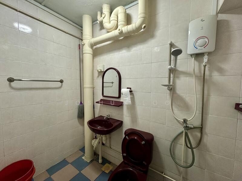 793 Woodlands Avenue 6, 793 Woodlands Avenue 6, Room Rental, 150 sqft, HDB Flat For Rent, by Joshua Loo, 25583753 - Bathroom - PropertyGuru.com.sg