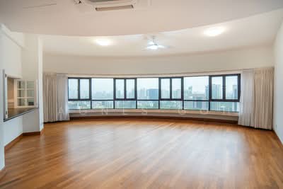 For Sale - The Draycott