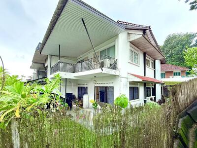 For Sale - Nostalgic Corner Terrace near Thomson Plaza, MRT & Ai Tong School