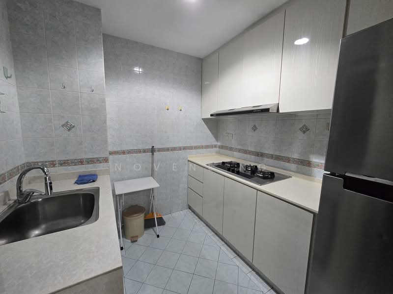 Hillview Green, 67 Hume Avenue, 2 Bedrooms, 1,012 sqft, Condominium For Rent, by Novene Ng, 25584057 - Kitchen - PropertyGuru.com.sg