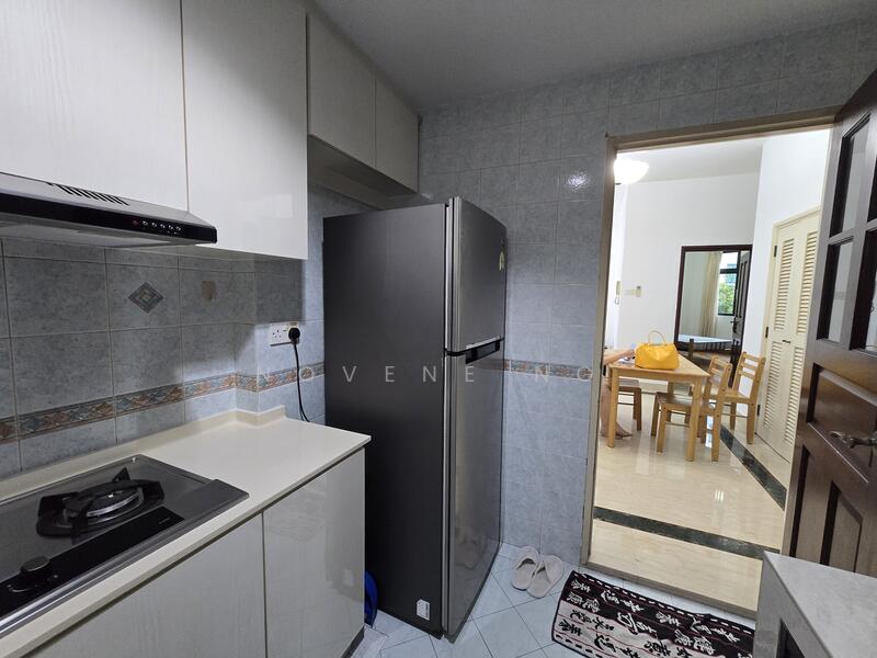 Hillview Green, 67 Hume Avenue, 2 Bedrooms, 1,012 sqft, Condominium For Rent, by Novene Ng, 25584057 - Kitchen - PropertyGuru.com.sg