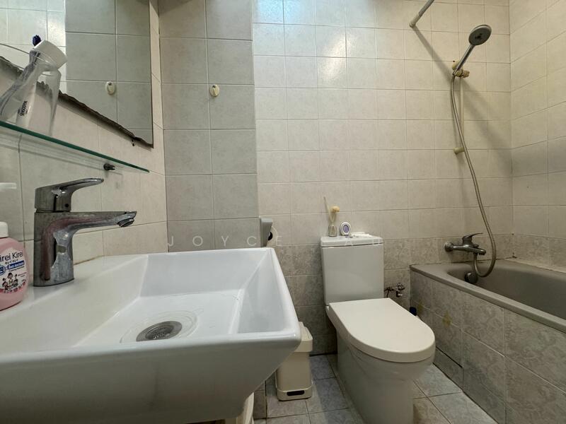 For Sale - Rare Belgravia Park Terrace 2 storey, quiet, 4 bedrooms, no noon sun! Hurry!