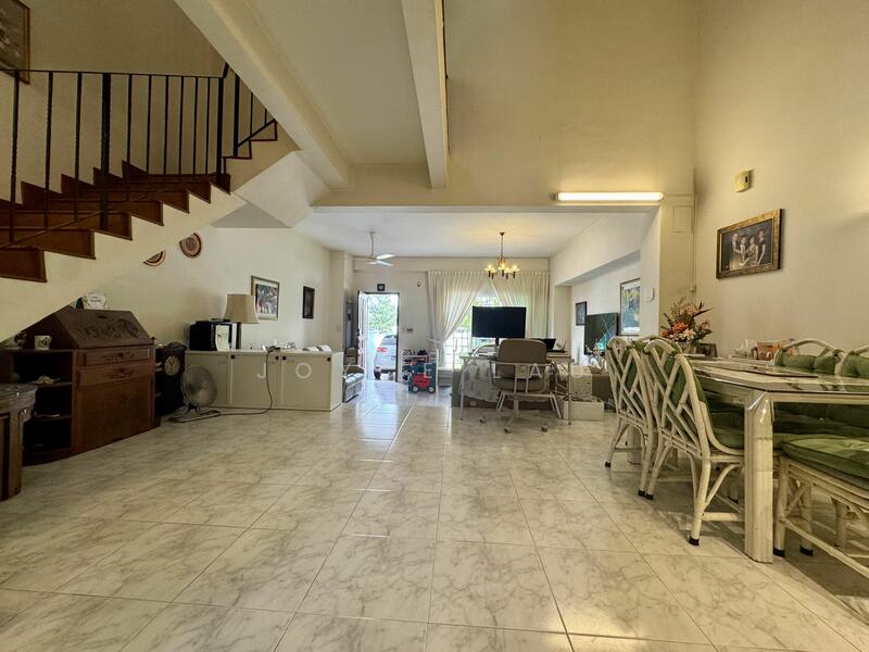 For Sale - Rare Belgravia Park Terrace 2 storey, quiet, 4 bedrooms, no noon sun! Hurry!